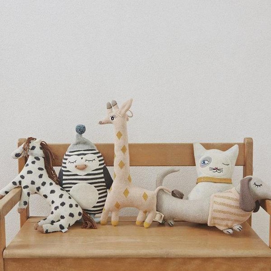 Interiors Chevron Down Icon OYOY | Oyoy Baby Guggi Giraffe Cushion